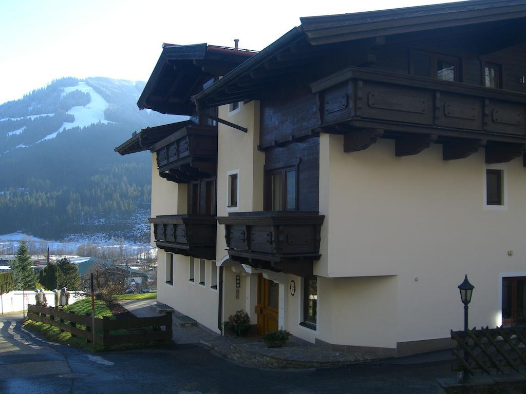 Gaestehaus Hofer Бриксен-им-Тале Экстерьер фото